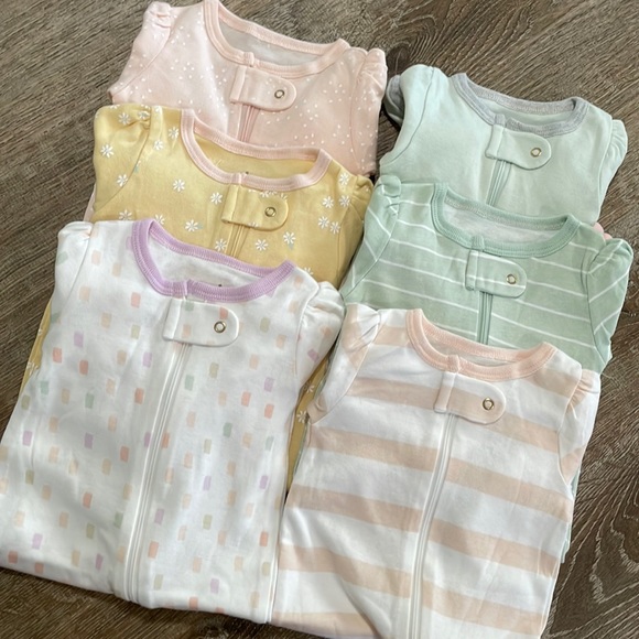 cloud island One Pieces Cloud Island Baby Girls 6 Pack Footed Sleepers 3m Poshmark
